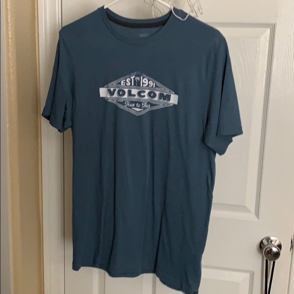Volcom shirt